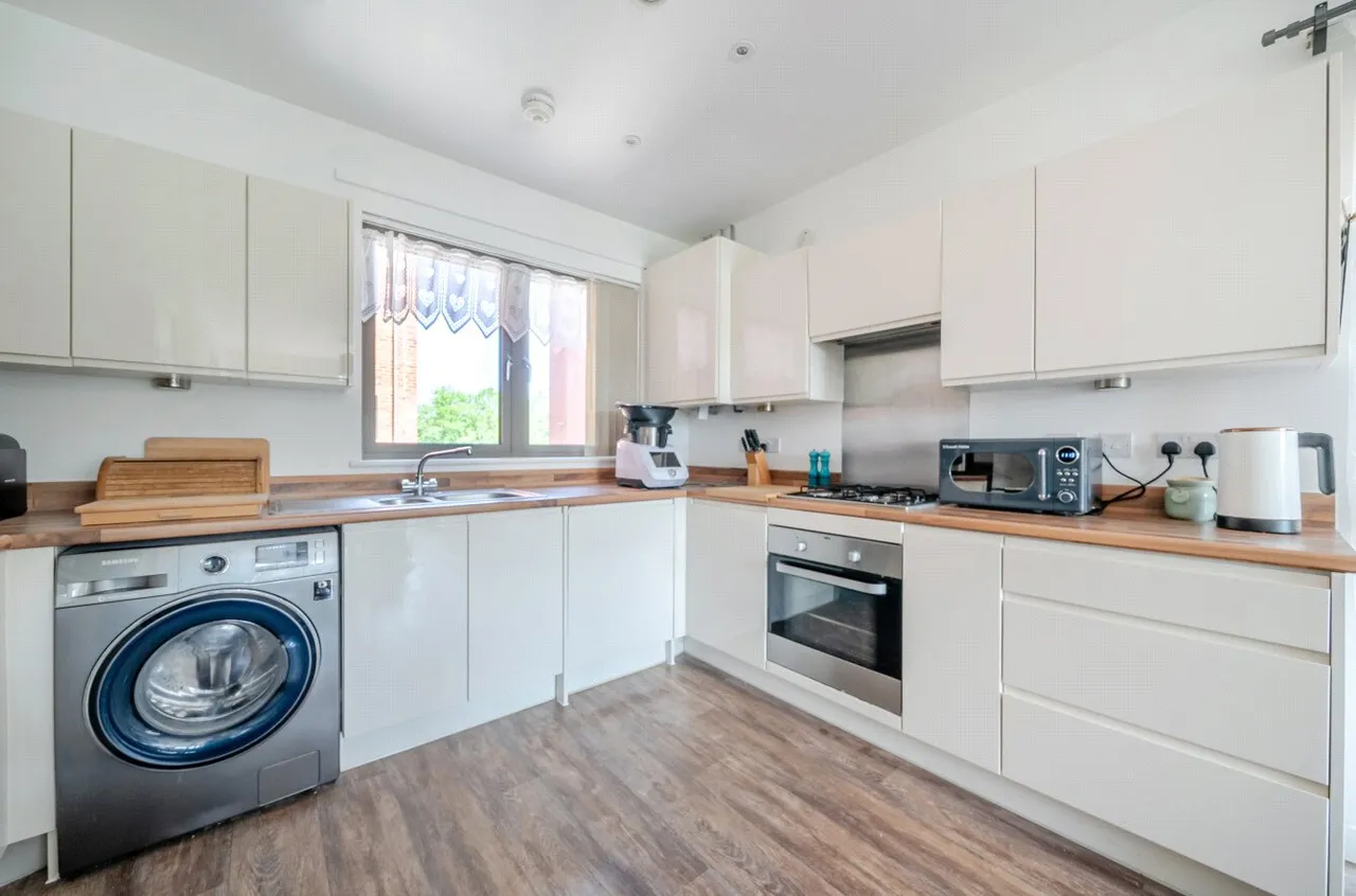 Walnut Tree Close, Guildford, GU1, photo 15