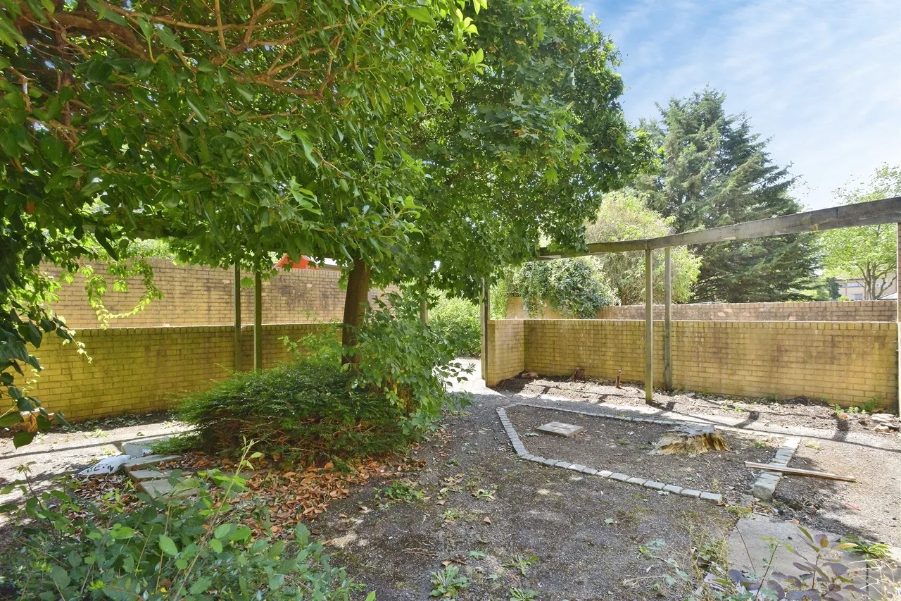 Ramsons Avenue, Conniburrow, MK14, photo 8