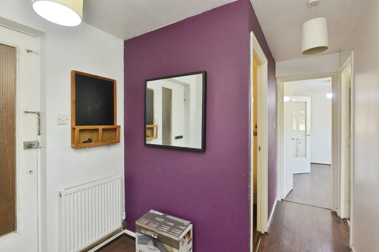 Ramsons Avenue, Conniburrow, MK14, photo 2