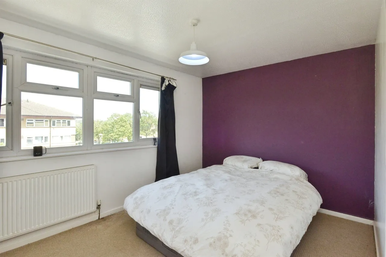 Ramsons Avenue, Conniburrow, MK14, photo 5