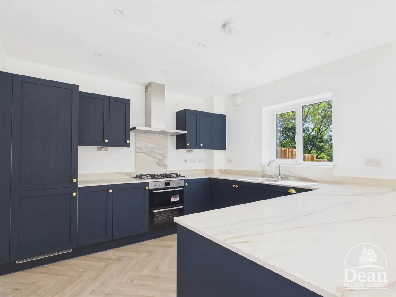 Goldfinch Way, Lydney, photo 4