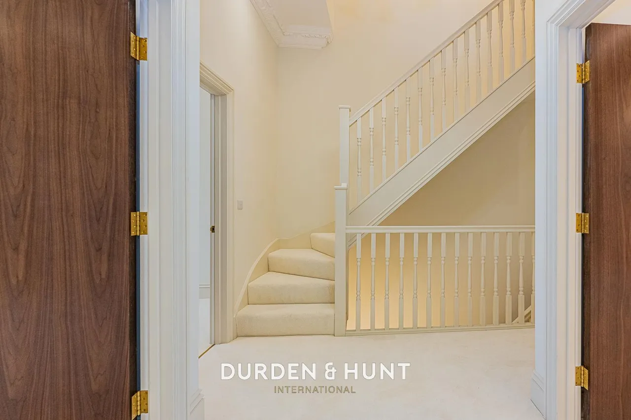 Palmerston Road, Buckhurst Hill, IG9, photo 29