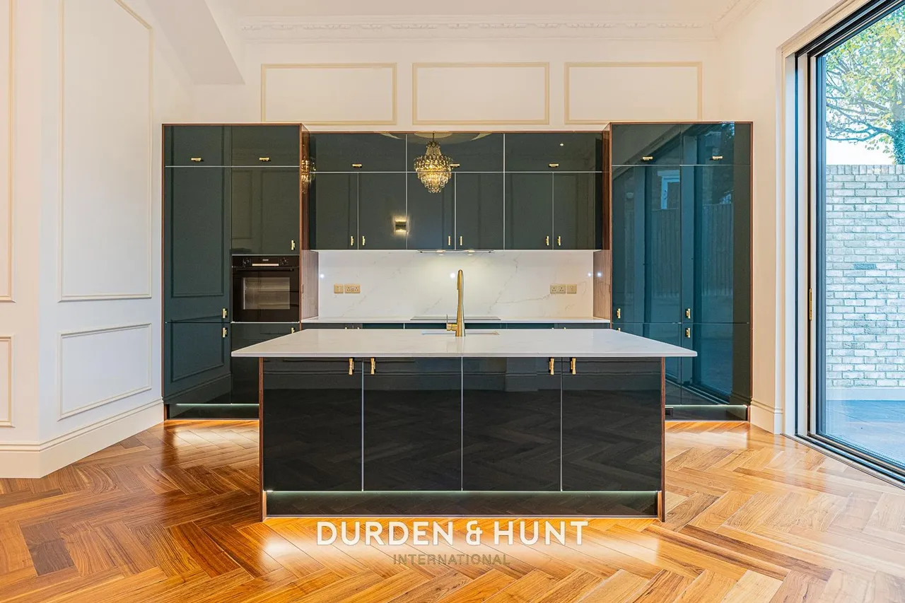 Palmerston Road, Buckhurst Hill, IG9, photo 6