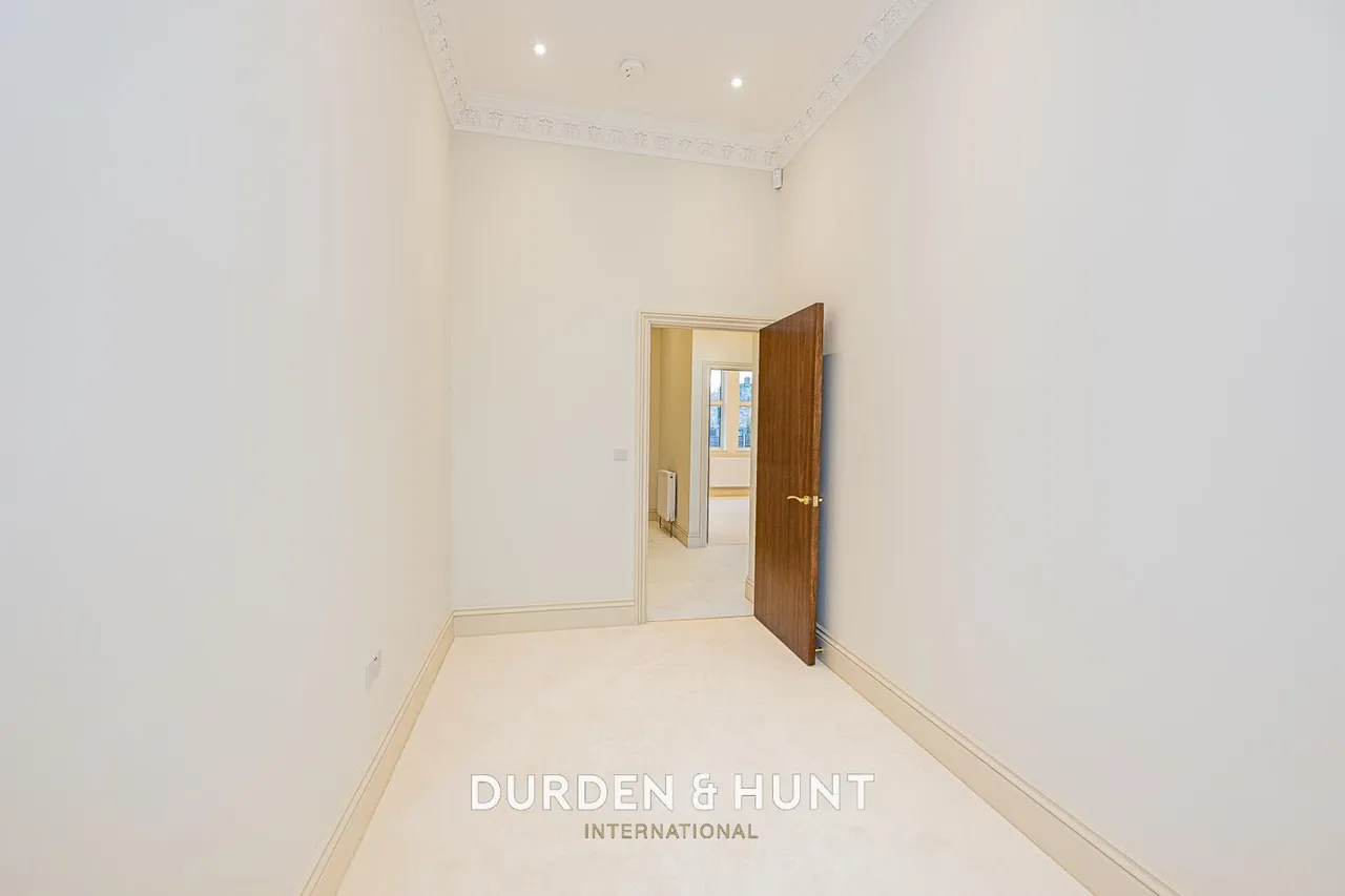 Palmerston Road, Buckhurst Hill, IG9, photo 27