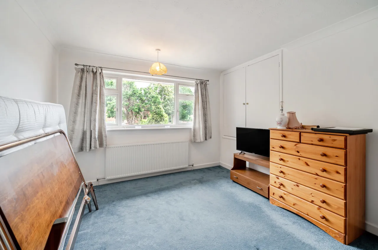 Sandy Lane, Farnborough, Hampshire, GU14 9JB, photo 6