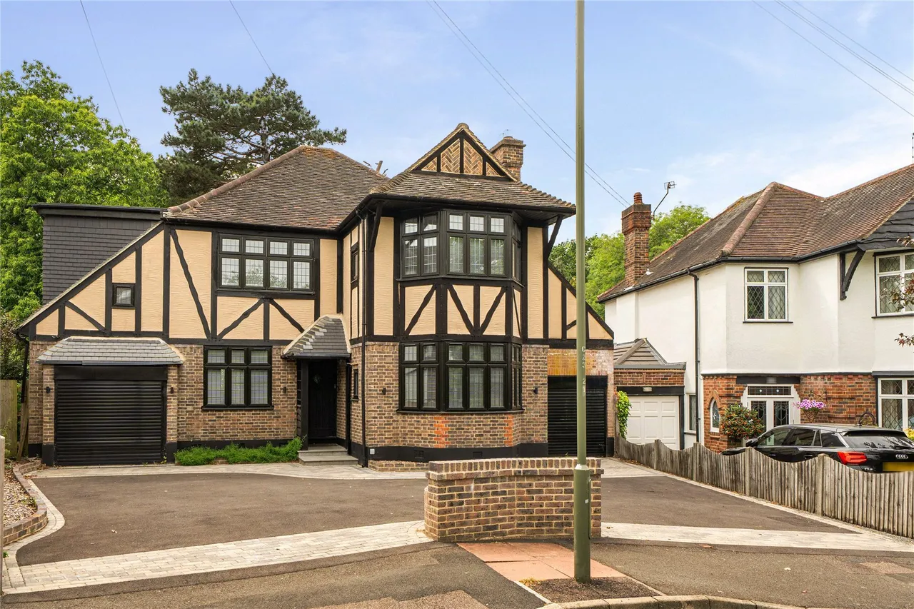4 bed house for sale — Copse Avenue, West Wickham, BR4