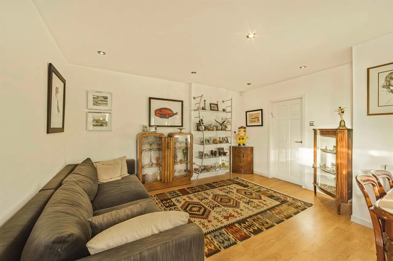 Croft Close, Altrincham, photo 5