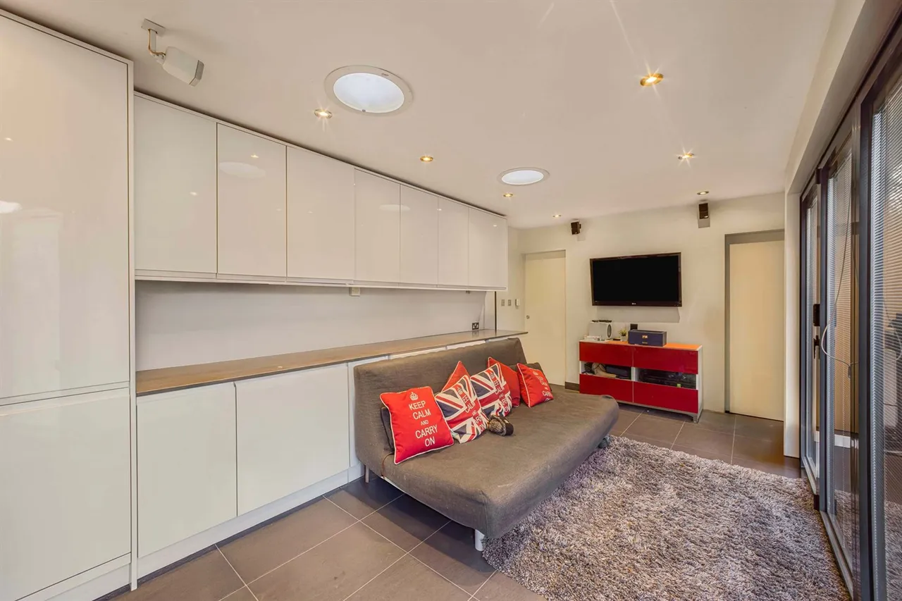 Croft Close, Altrincham, photo 3