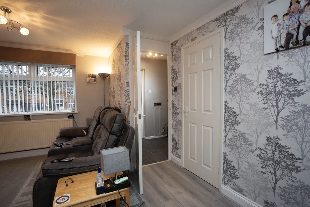 Winchester Close, Barry, photo 6