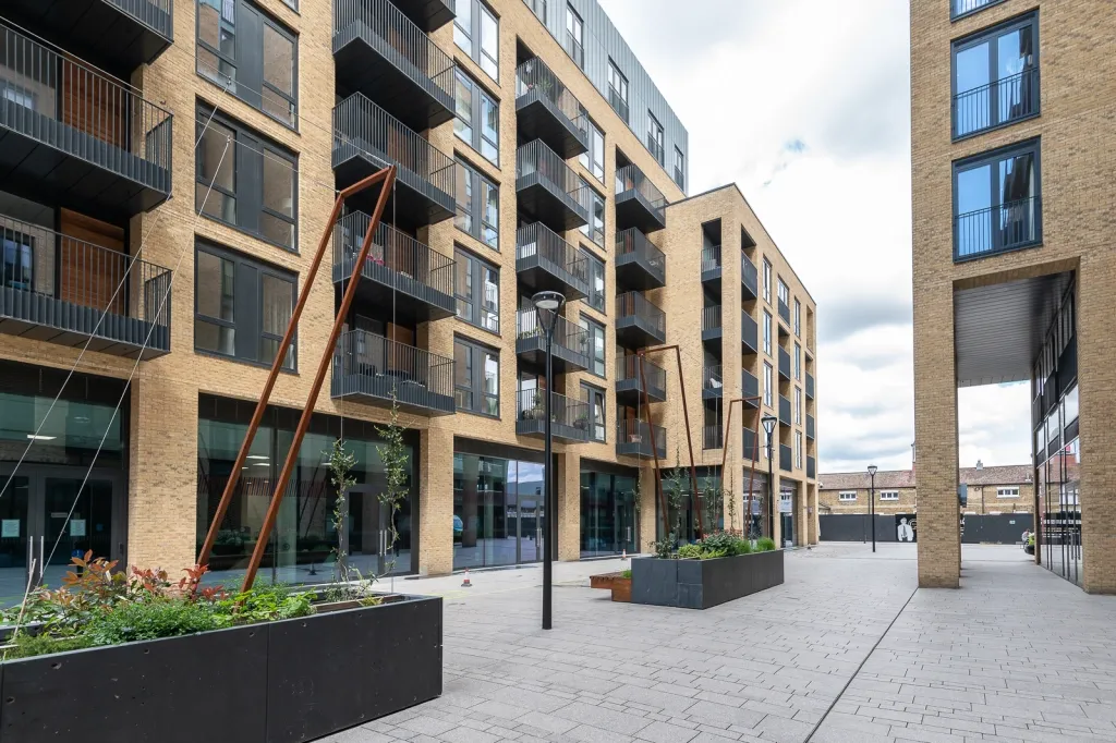 1 bed flat for sale, Drapers Yard, Wandsworth, SW18