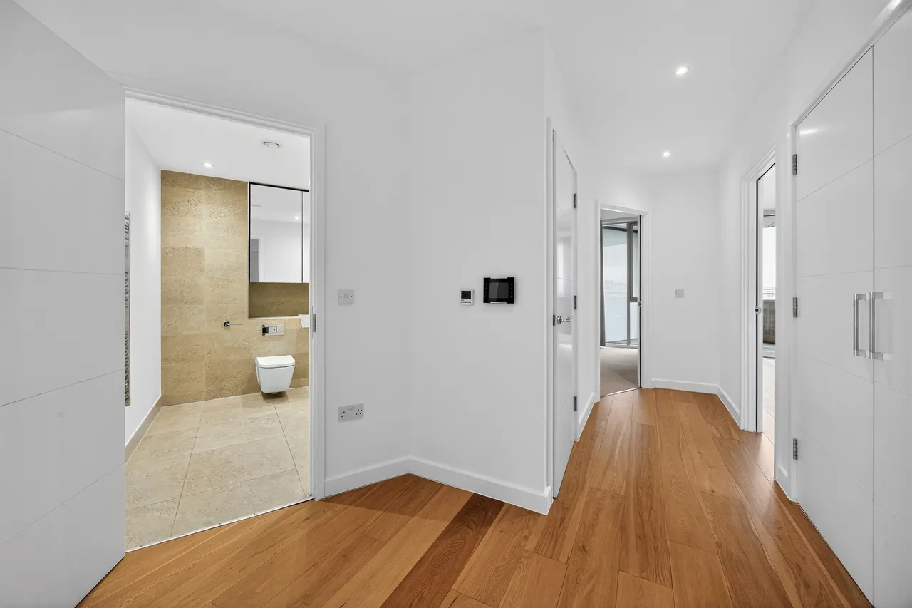 Colonial Drive, London, W4, photo 4