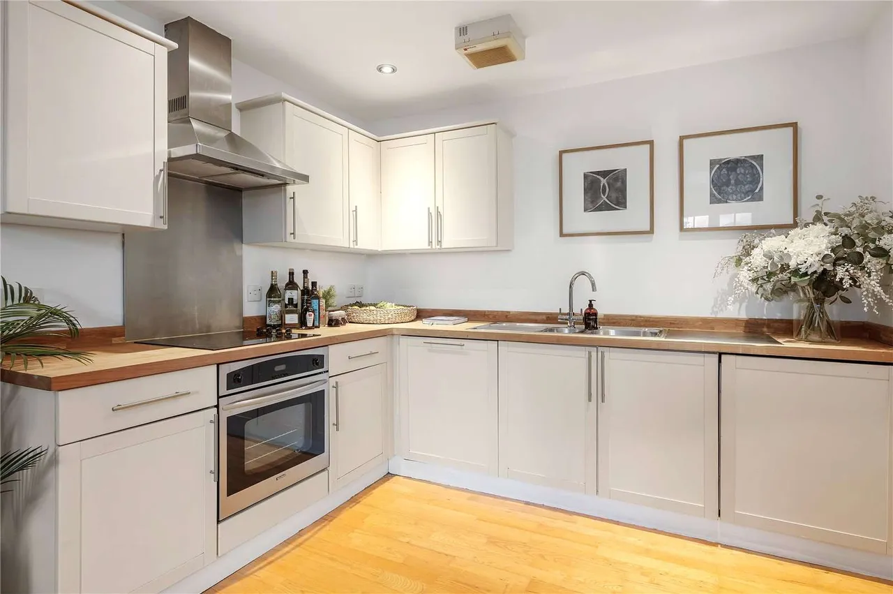 Almeida Street, London, N1 1AD, photo 4