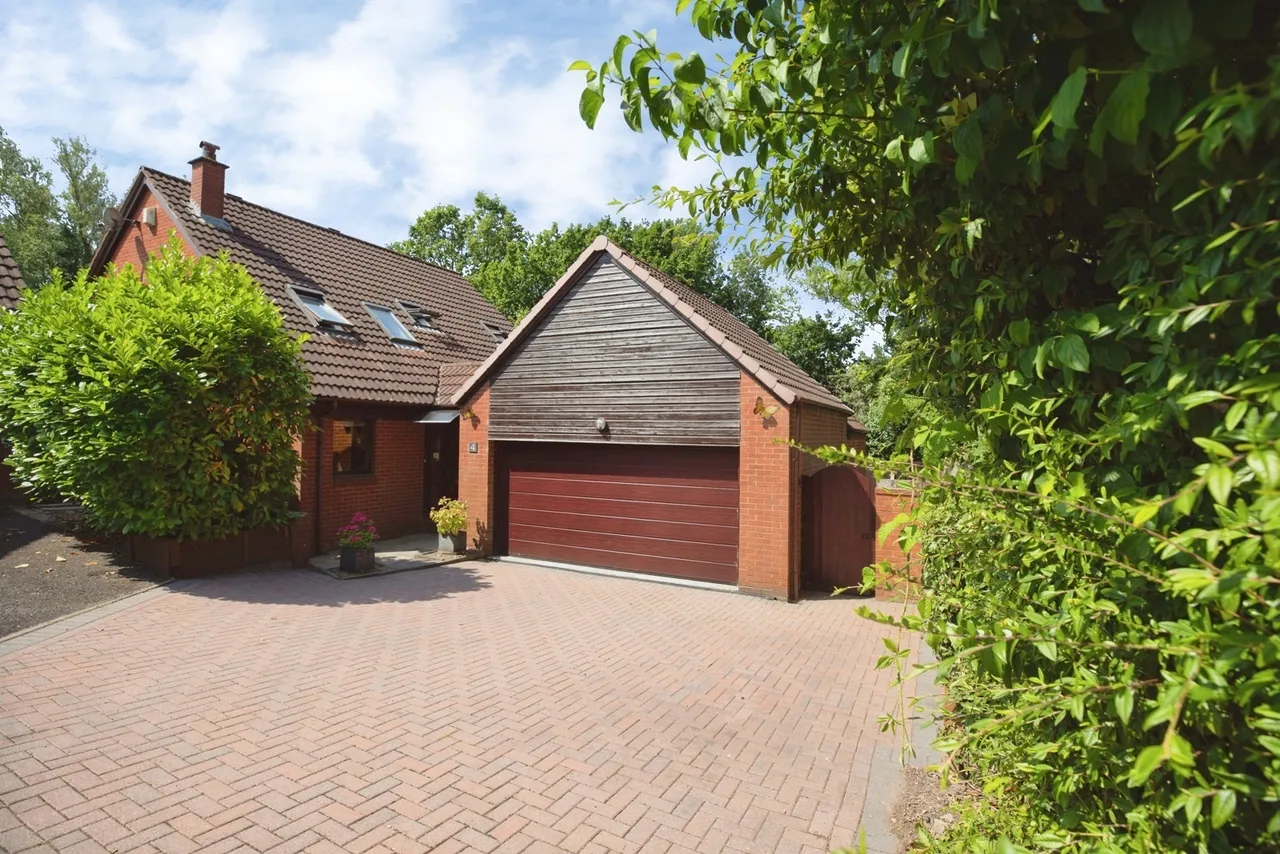 4 bed house for sale — Rowan Croft, Clayton-le-Woods, Chorley, Lancashire, PR6