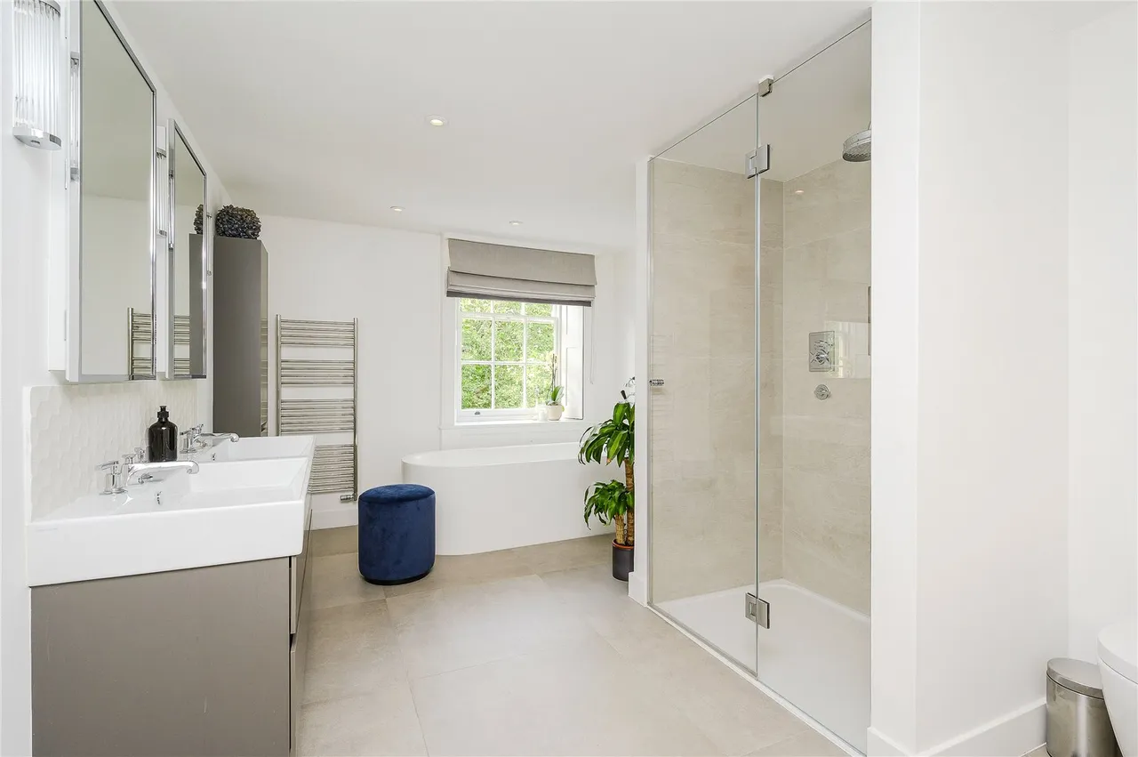 The Green, Richmond, TW9, photo 11