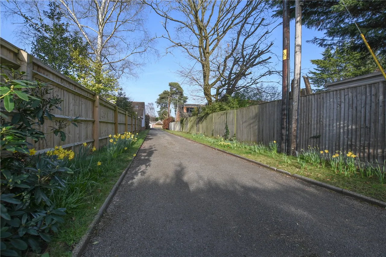 Barkham Ride, Finchampstead, RG40, photo 16