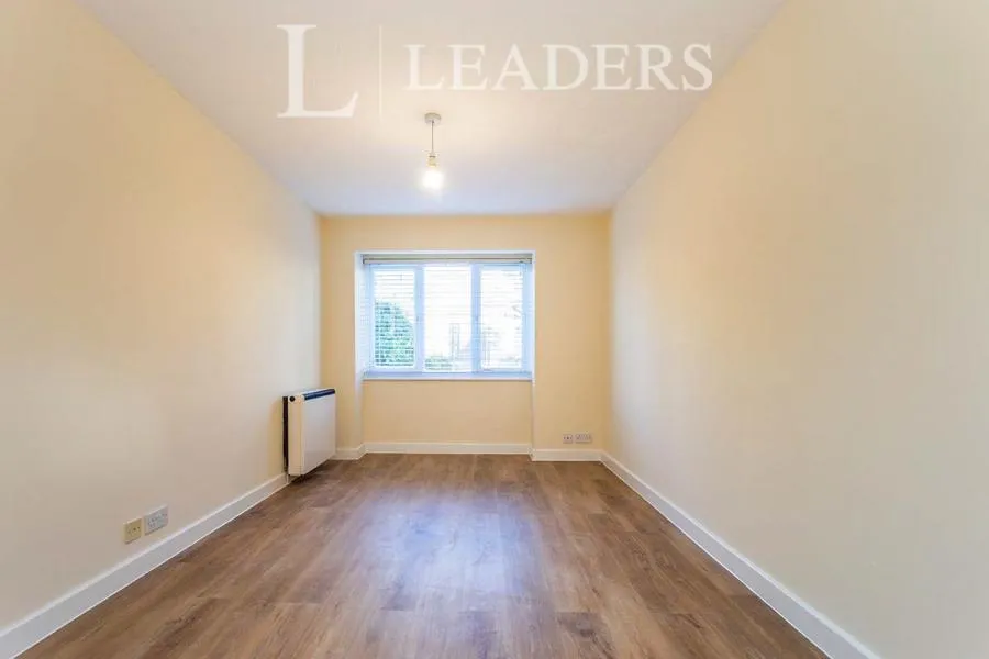 Station Road, Redhill, RH1, photo 3