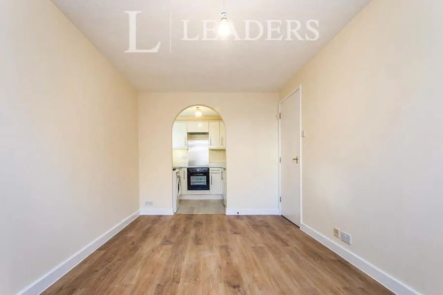 Station Road, Redhill, RH1, photo 4