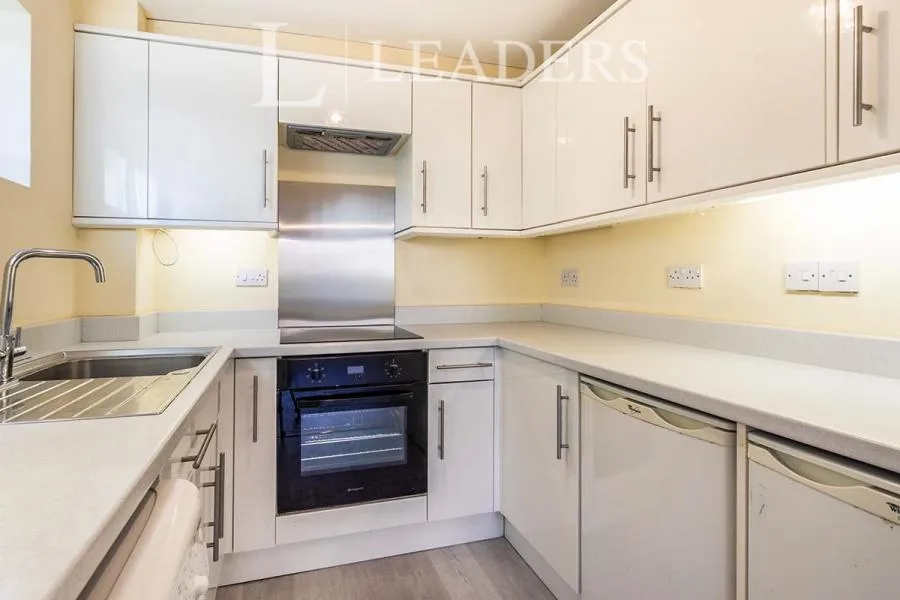 Station Road, Redhill, RH1, photo 5