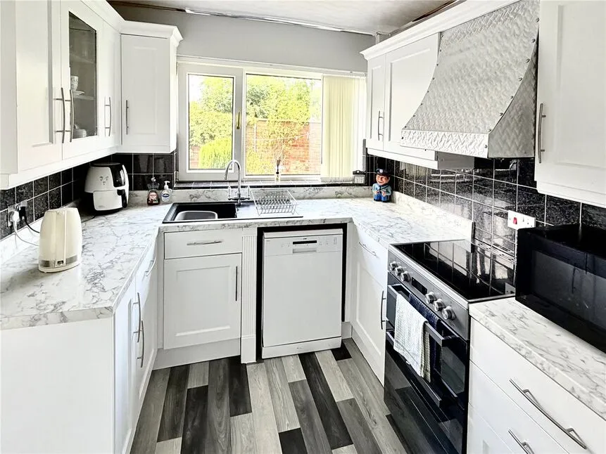 Steele Street, Hoyland, S74, photo 8