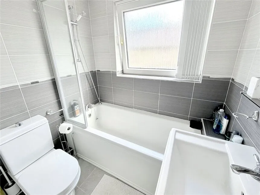 Steele Street, Hoyland, S74, photo 19