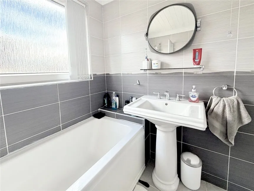 Steele Street, Hoyland, S74, photo 20