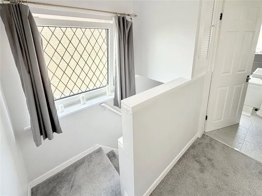 Steele Street, Hoyland, S74, photo 21