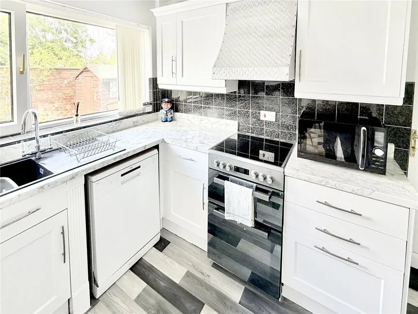 Steele Street, Hoyland, S74, photo 9