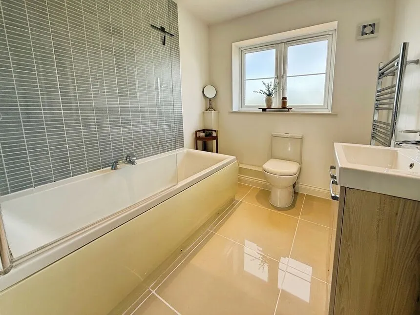 Brant Road, Waddington, Lincolnshire, LN5, photo 6