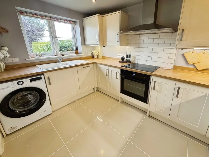 Brant Road, Waddington, Lincolnshire, LN5, photo 5