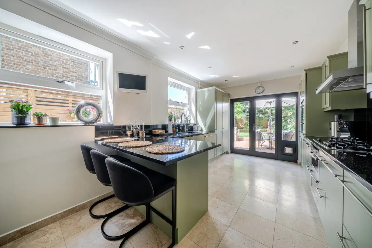 Maldon Road, Acton, W3, photo 18