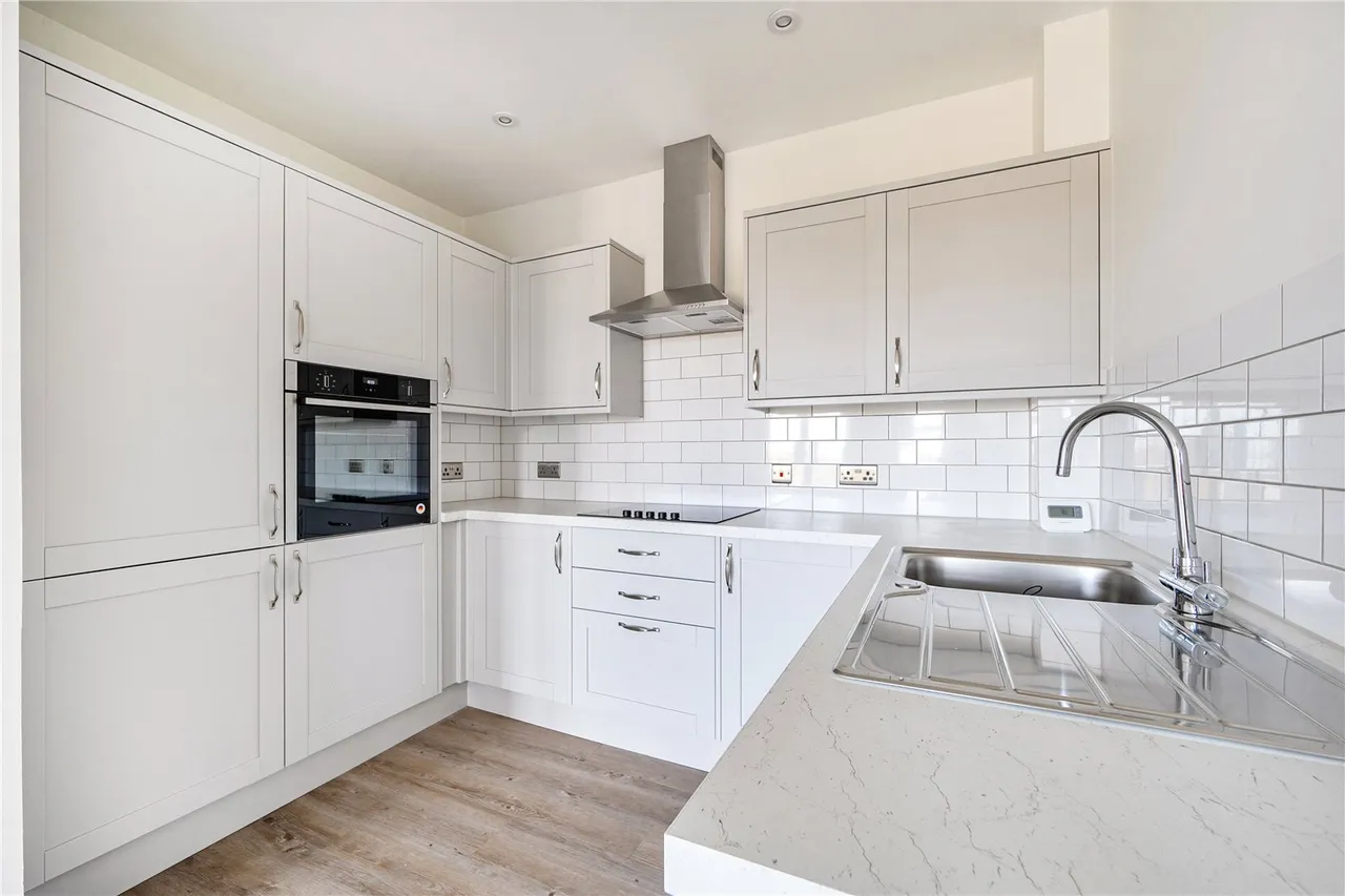 Castle Village, Berkhamsted, photo 2