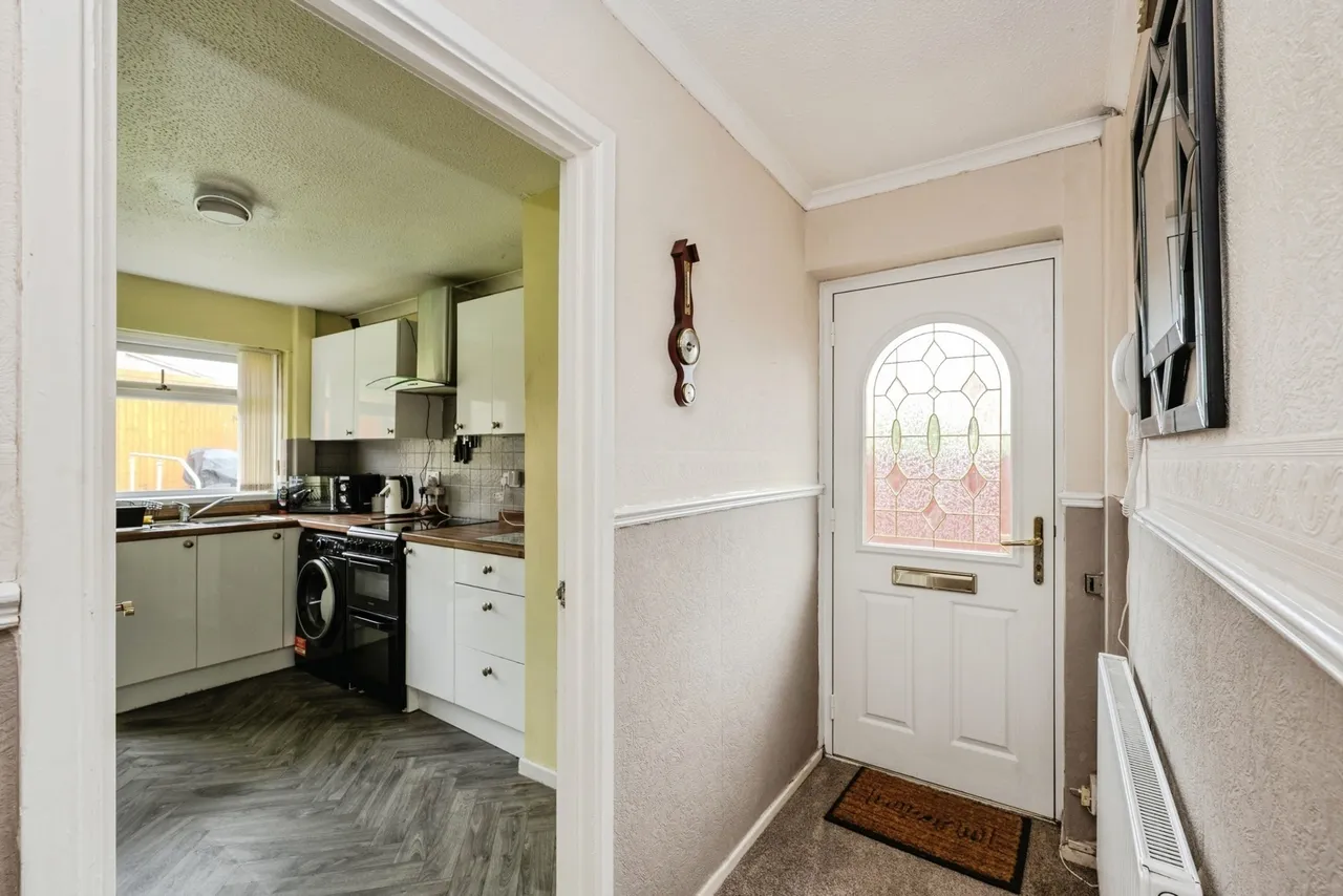 Crud-yr-Awel, Gorseinon, SA4, photo 6