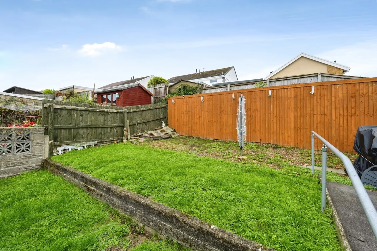 Crud-yr-Awel, Gorseinon, SA4, photo 20