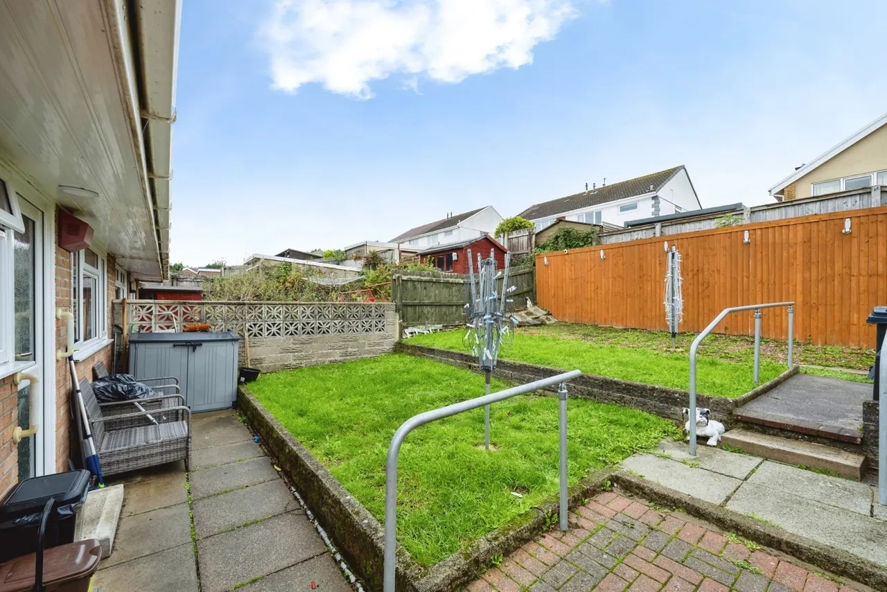 Crud-yr-Awel, Gorseinon, SA4, photo 18