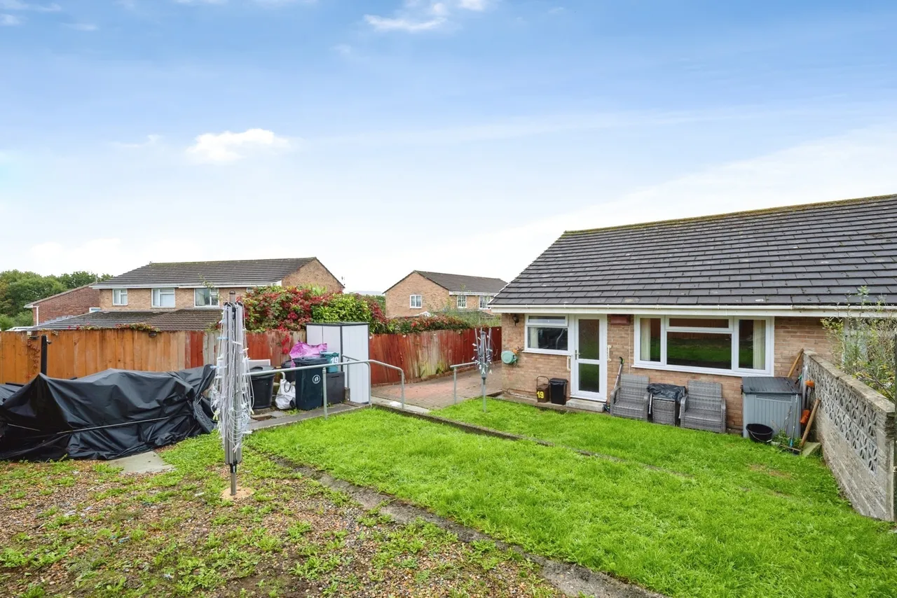 Crud-yr-Awel, Gorseinon, SA4, photo 4