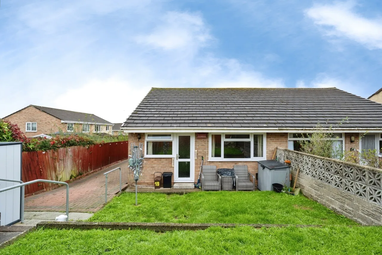 Crud-yr-Awel, Gorseinon, SA4, photo 19
