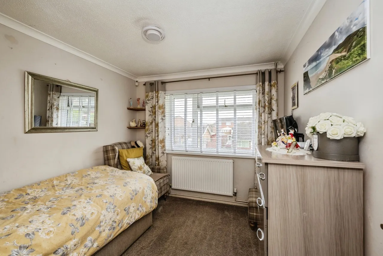 Crud-yr-Awel, Gorseinon, SA4, photo 14