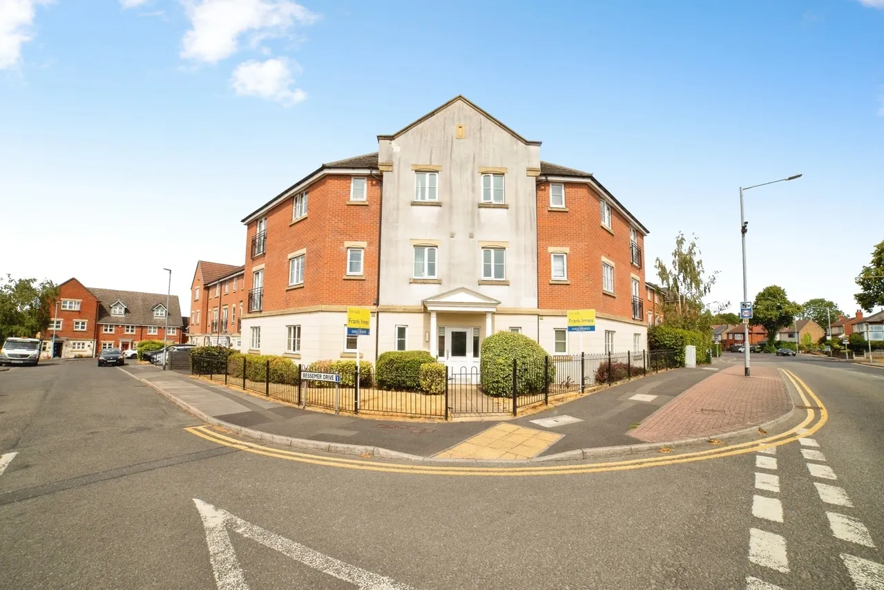 2 bed flat for sale, Forest Road, Mansfield, NG18