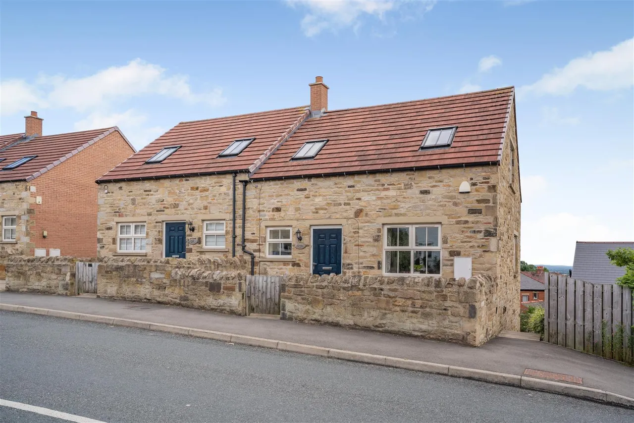 3 bed house for sale, Gilling Road, Richmond