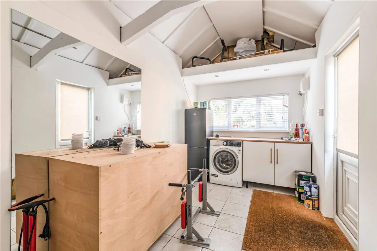 Foxlake Road, Byfleet, West Byfleet, ..., photo 27
