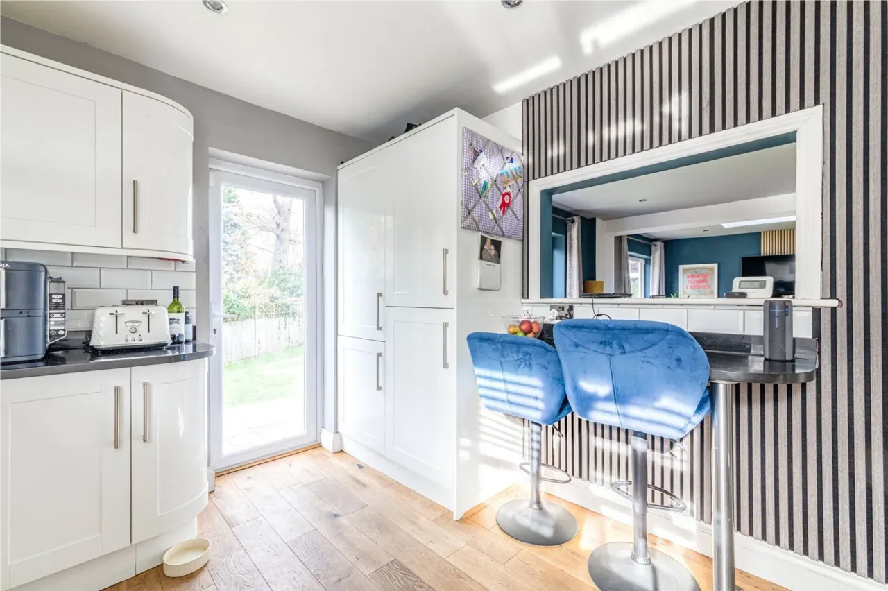 Foxlake Road, Byfleet, West Byfleet, ..., photo 3