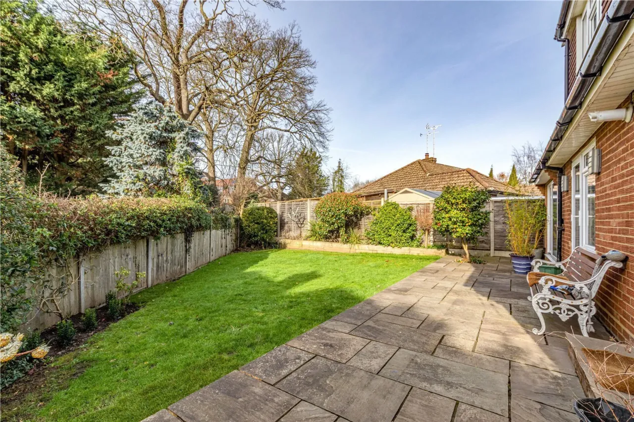 Foxlake Road, Byfleet, West Byfleet, ..., photo 24