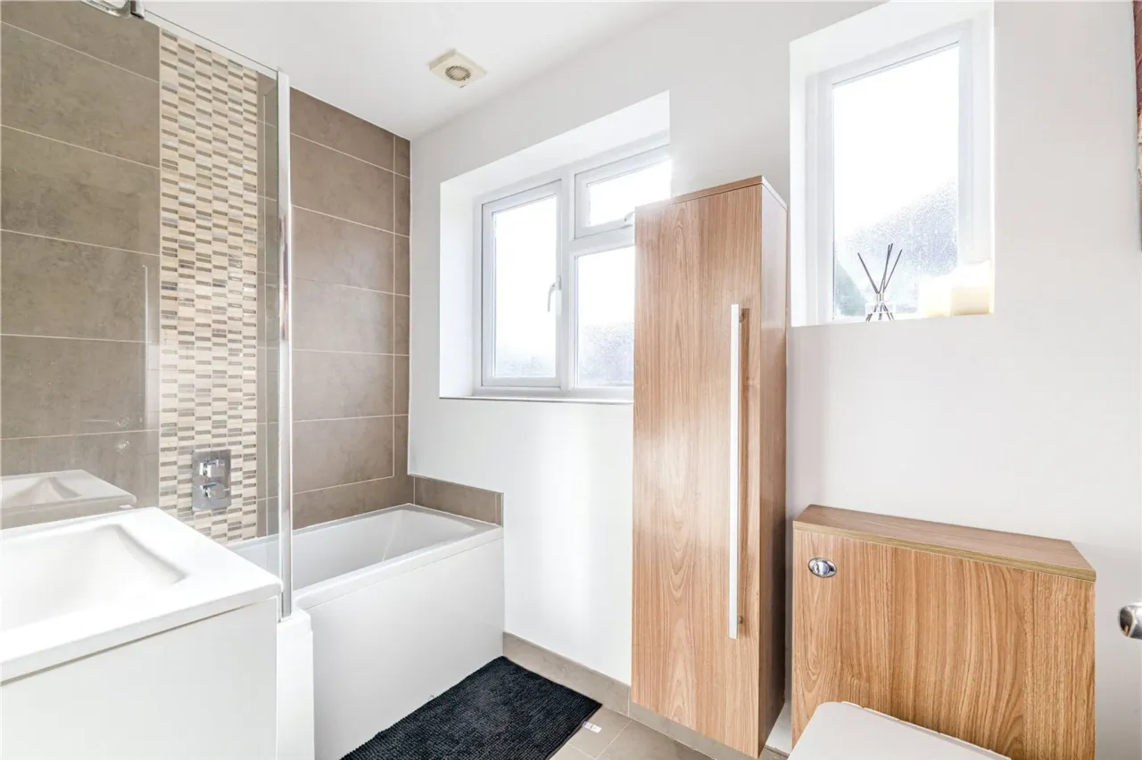 Foxlake Road, Byfleet, West Byfleet, ..., photo 15