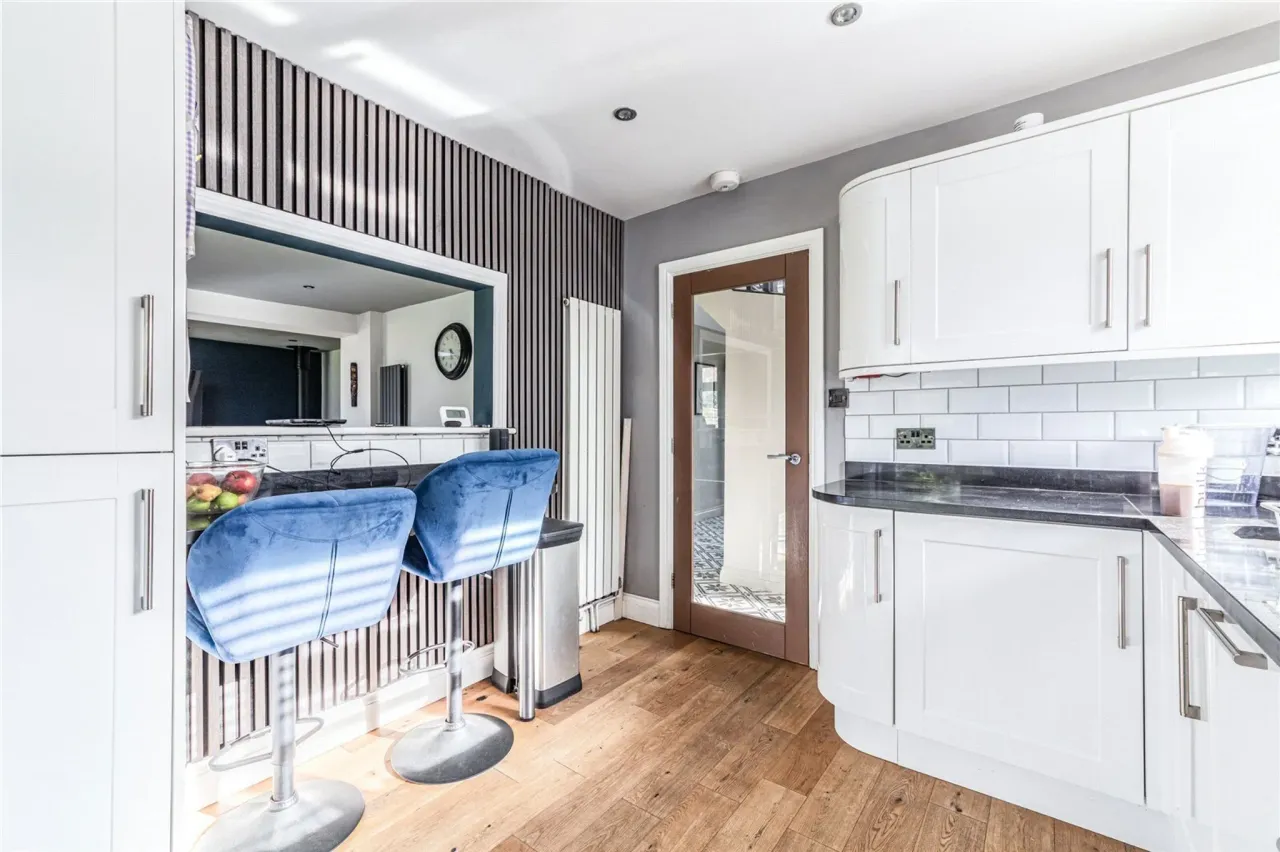 Foxlake Road, Byfleet, West Byfleet, ..., photo 4
