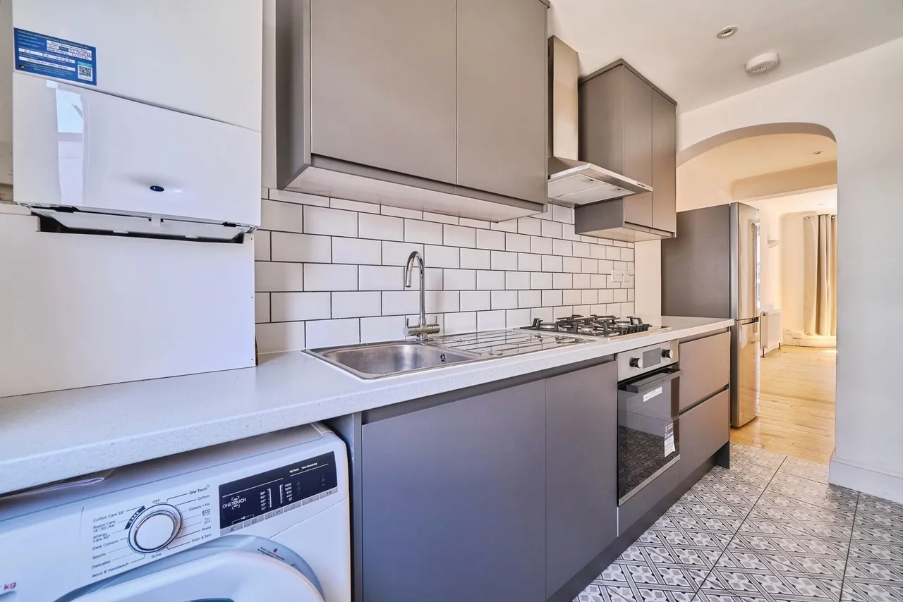 Faringford Road, London, E15, photo 6