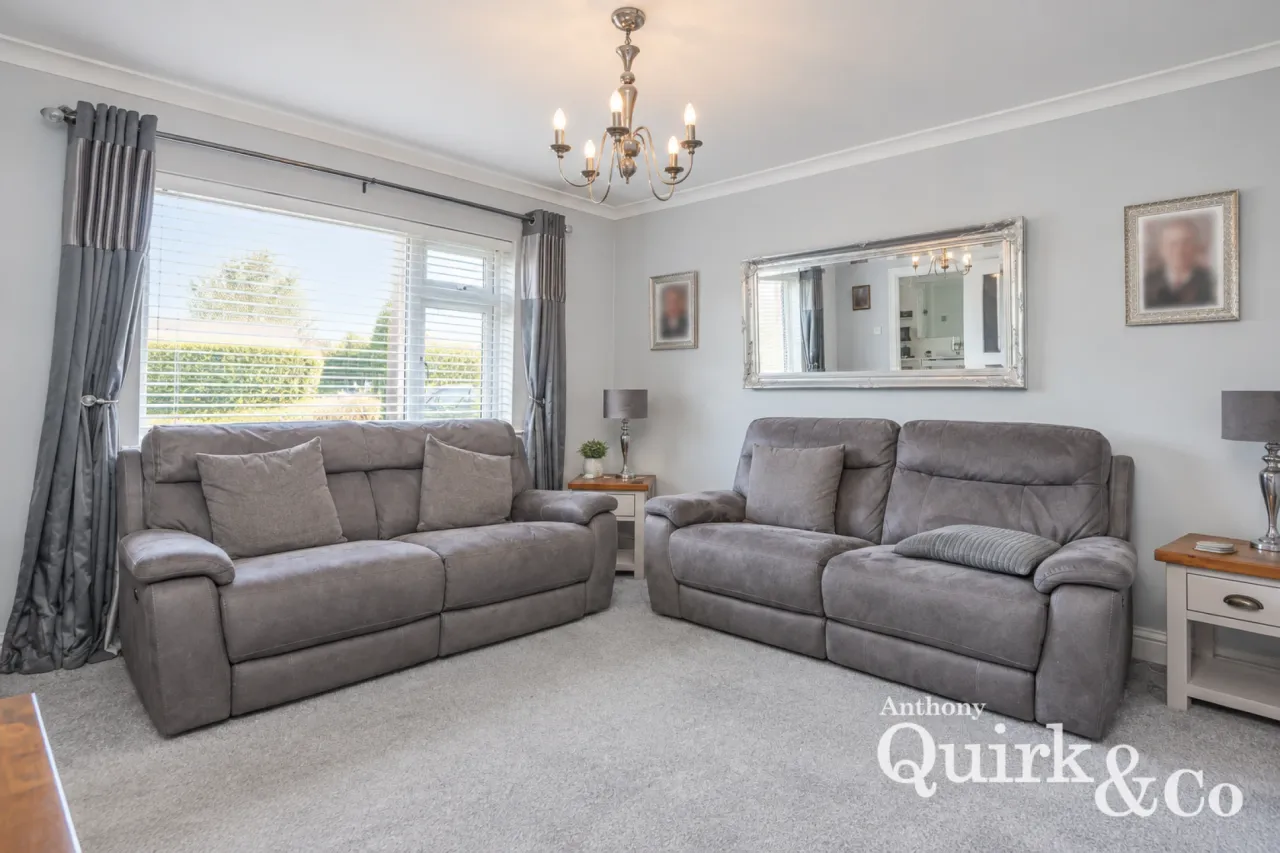 High Road, Benfleet, SS7, photo 6