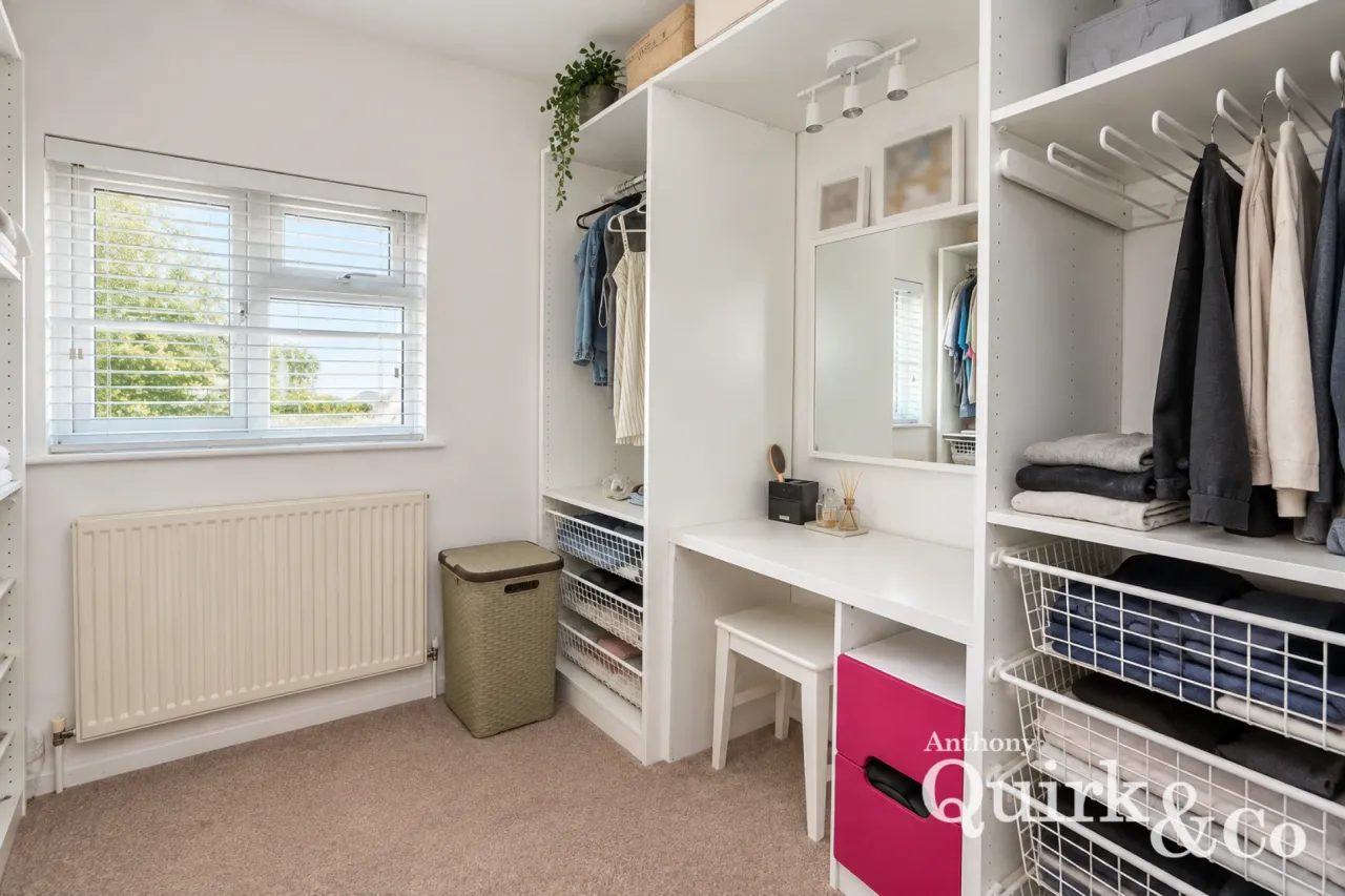 High Road, Benfleet, SS7, photo 10
