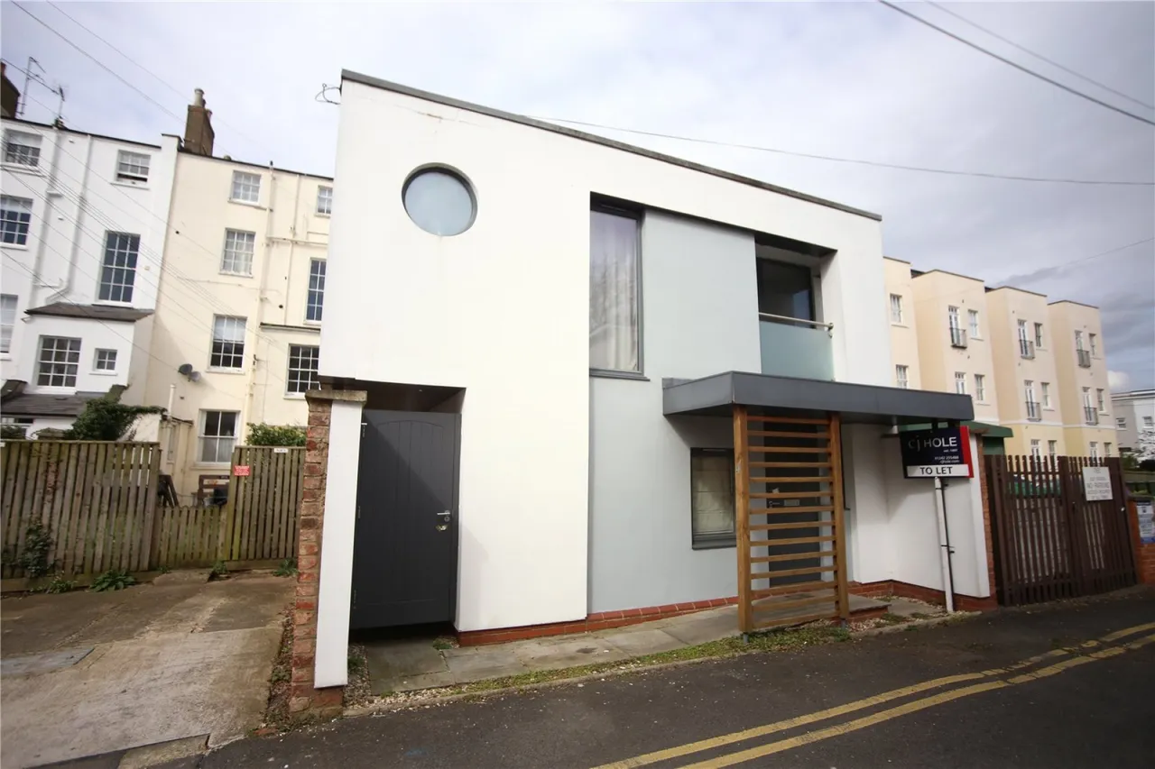 Pittville Mews, Cheltenham, GL52, photo 2
