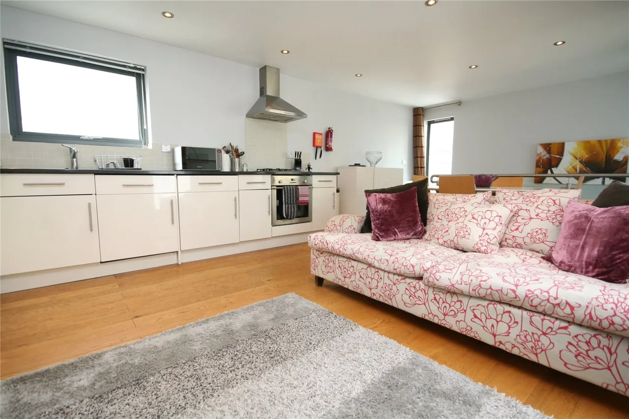 Pittville Mews, Cheltenham, GL52, photo 3