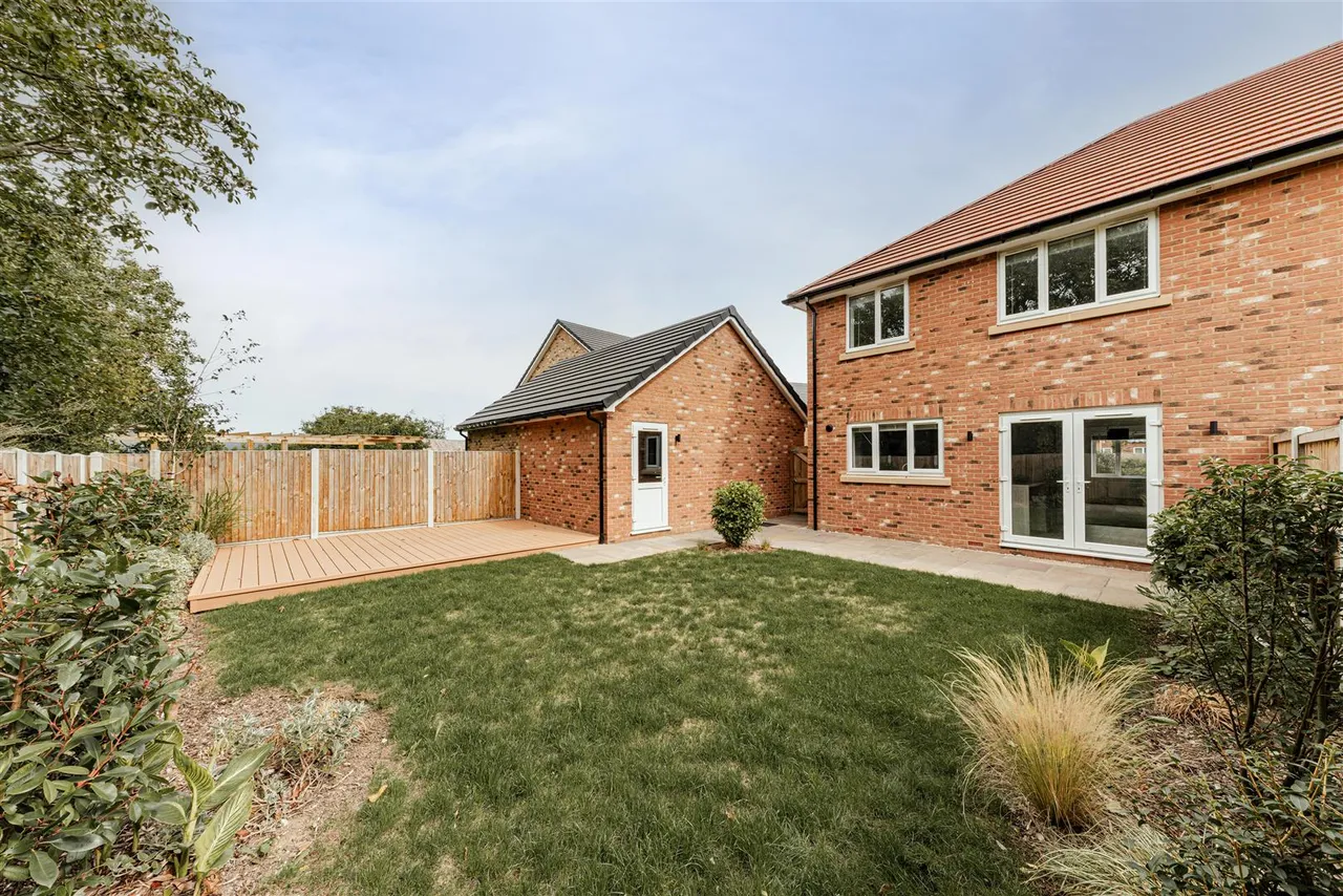 Ellington Mews, Manston, Ramsgate, Kent, CT12 5NF, photo 9